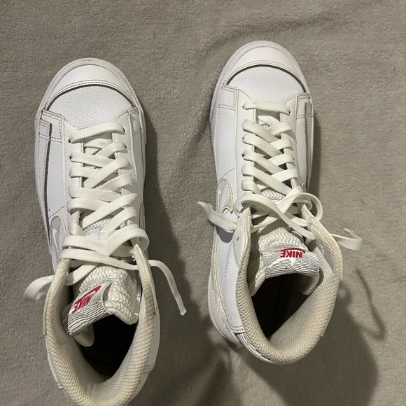 Blazer Mid ‘77  GS White Logo Print’ - Picture 3 of 8